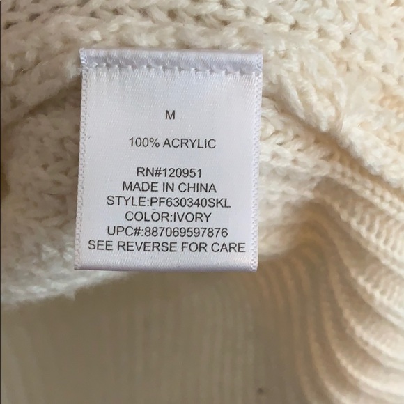 White Turtleneck Sweater Oversized - Picture 6 of 6